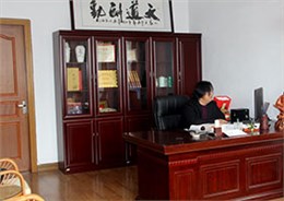 意昂4总经理办公室