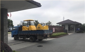 深圳制药厂采购意昂41800A型电动扫地车