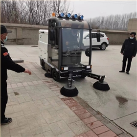 选择物流仓库清洁车，提高效率降低成本