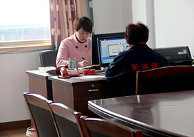 意昂4员工办公室