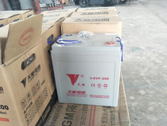 意昂4道路清扫车专用电池