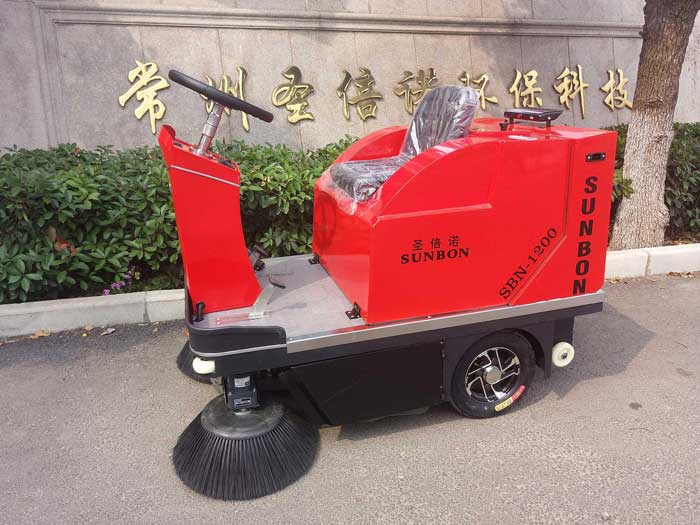 &nbsp;&nbsp;扫地车清扫过程中发出异响怎么解决